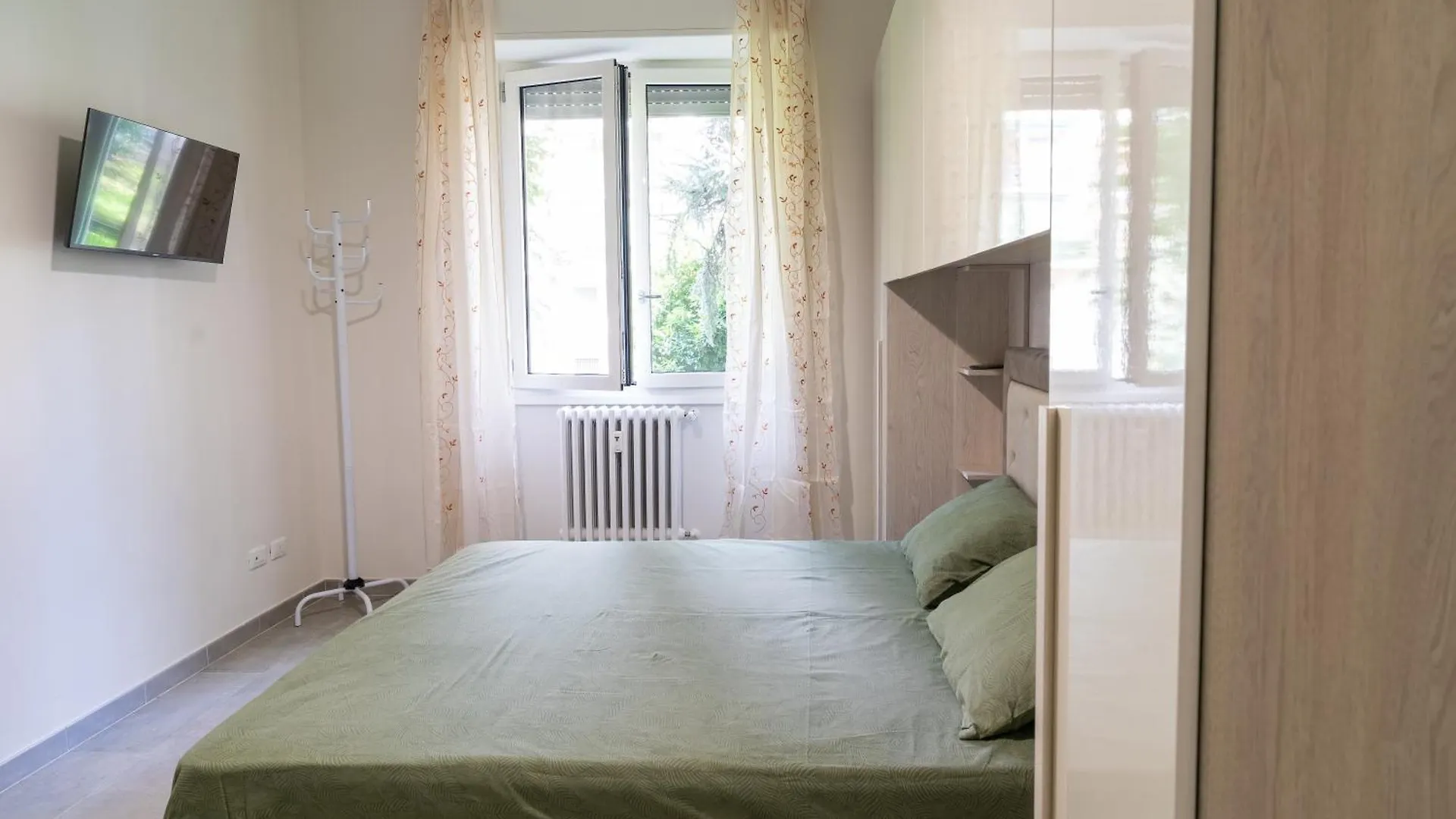 Apartment Arte & Fantasia - 15 Min Citycenter - Milan Italy